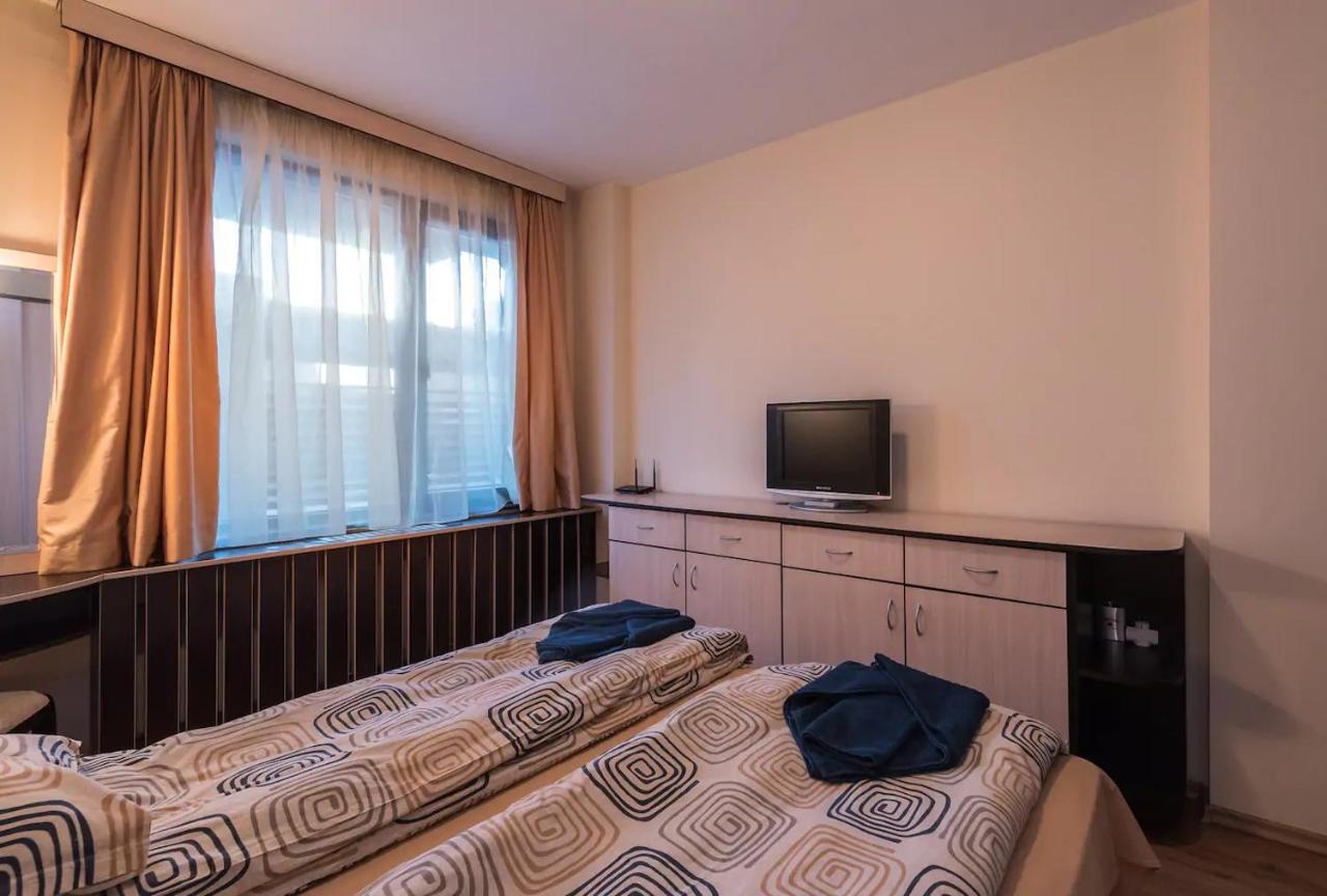 Charming, Fully-Furnished, 2-Bedroom Apartment バンスコ エクステリア 写真