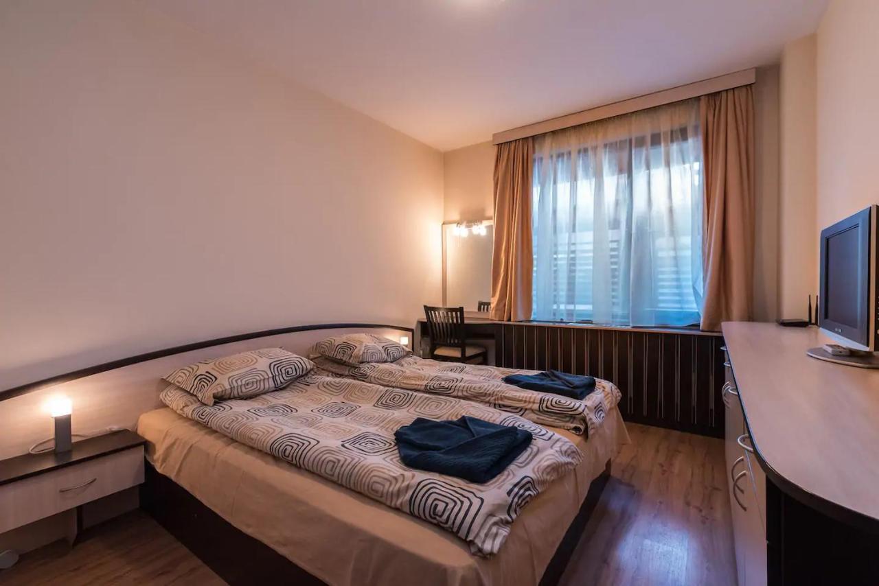 Charming, Fully-Furnished, 2-Bedroom Apartment バンスコ エクステリア 写真